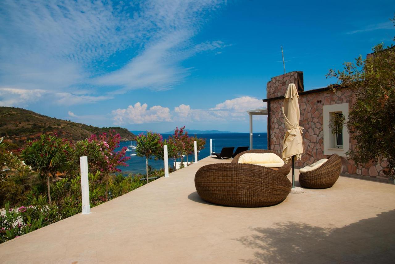 Resort Capo Bianco Porto Azzurro Exterior photo